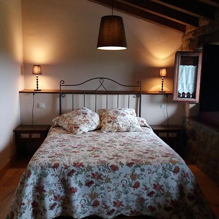 Maison d'hôtes Fuente De Gueelo à San Bartolomé de Meruelo Extérieur photo