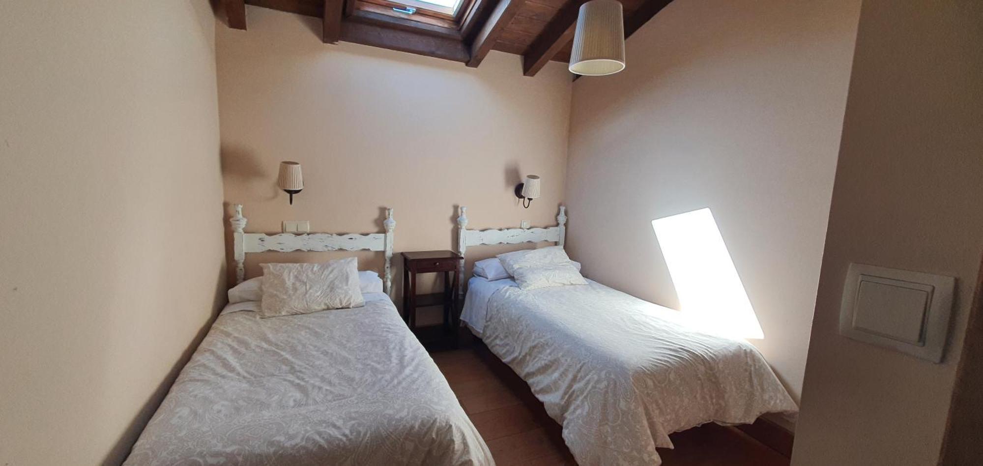 Maison d'hôtes Fuente De Gueelo à San Bartolomé de Meruelo Extérieur photo