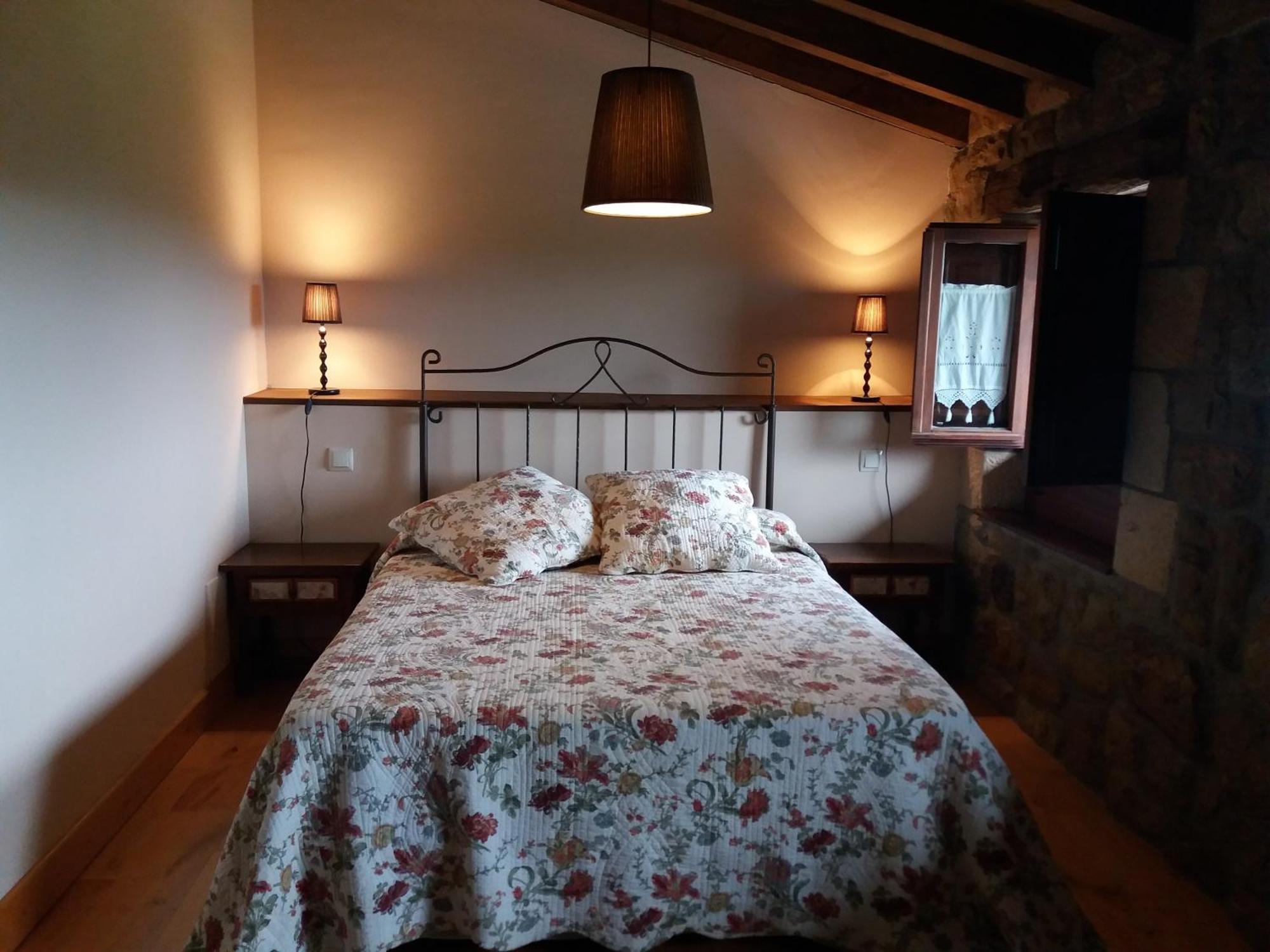 Maison d'hôtes Fuente De Gueelo à San Bartolomé de Meruelo Extérieur photo