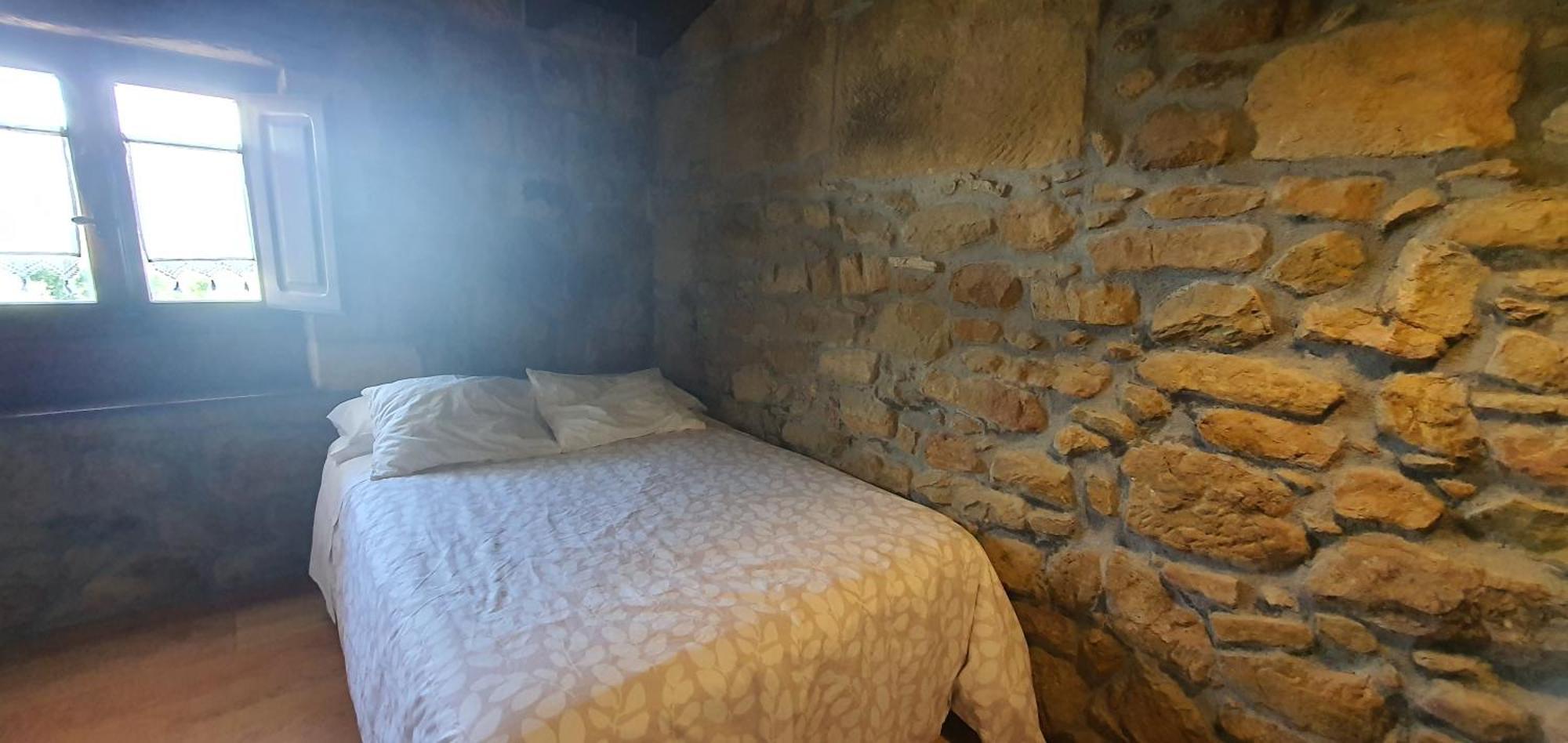 Maison d'hôtes Fuente De Gueelo à San Bartolomé de Meruelo Extérieur photo