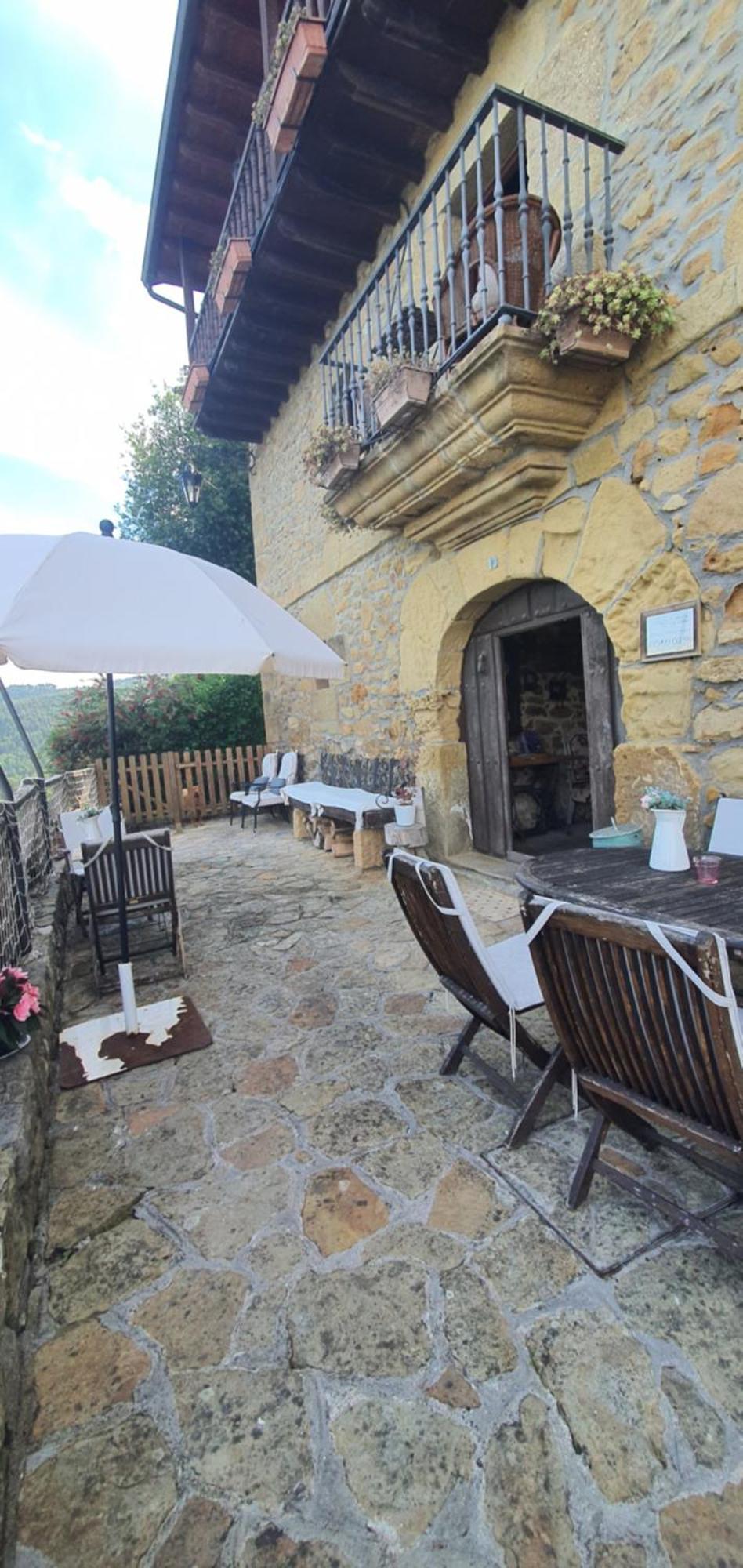 Maison d'hôtes Fuente De Gueelo à San Bartolomé de Meruelo Extérieur photo