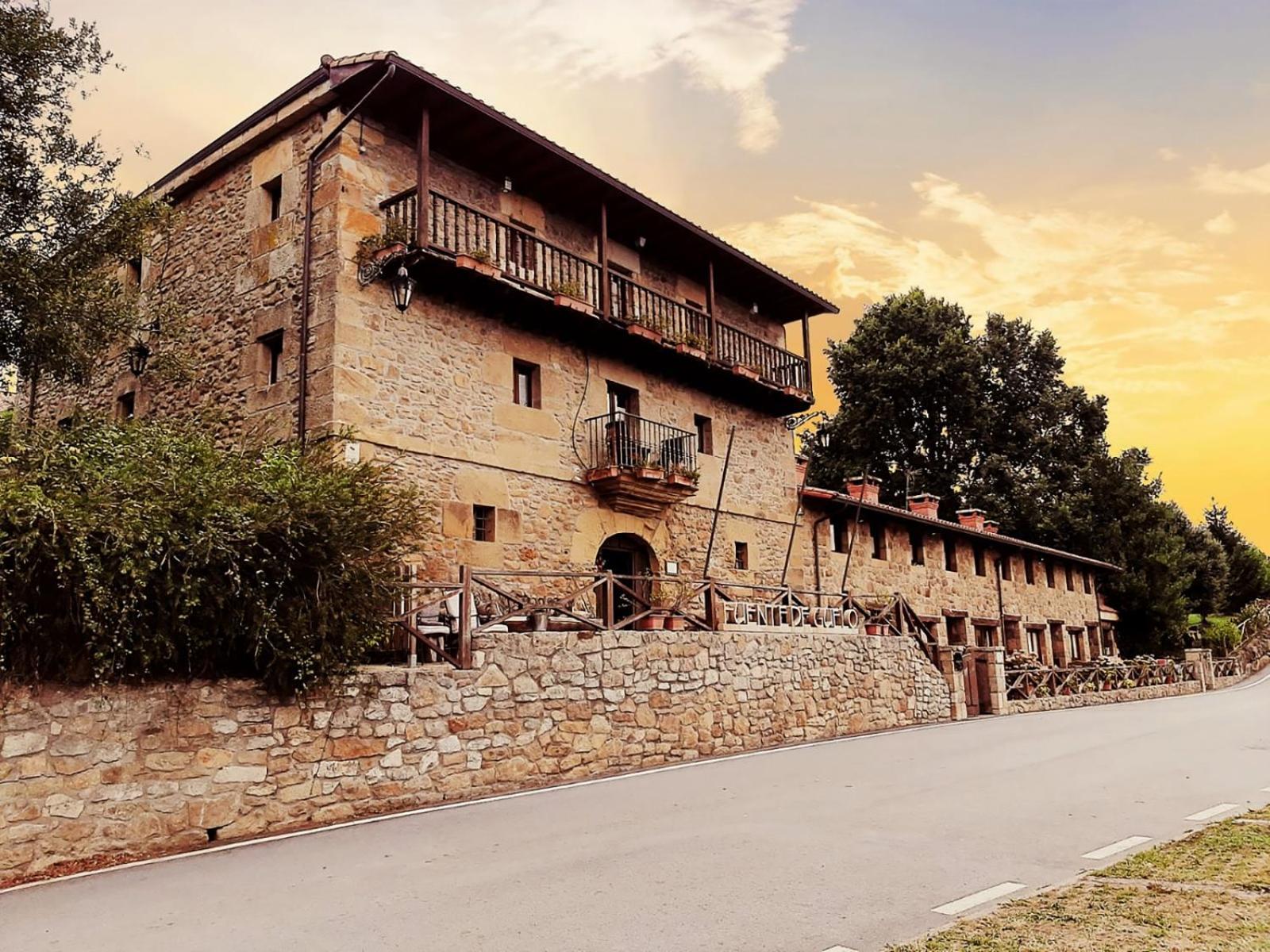 Maison d'hôtes Fuente De Gueelo à San Bartolomé de Meruelo Extérieur photo
